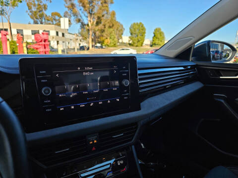 2025 Volkswagen Jetta SE