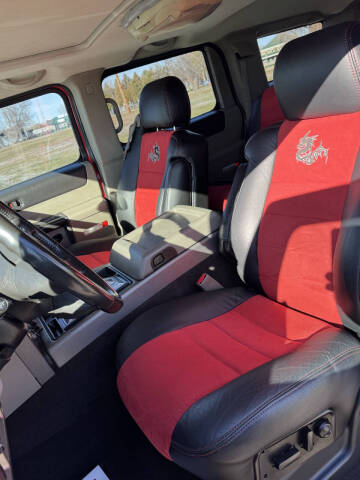 2004 HUMMER H2 Lux Series