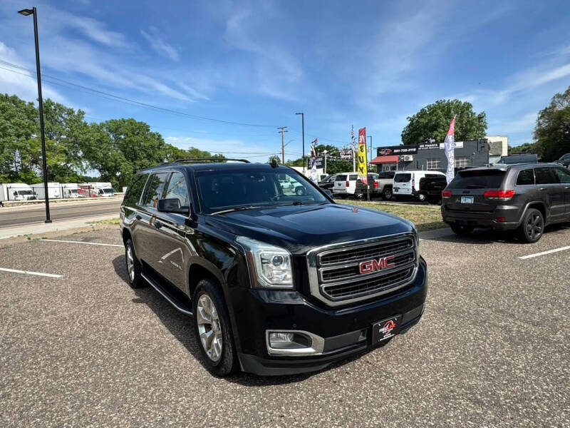 2017 GMC Yukon XL SLT