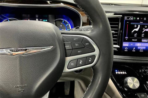 2023 Chrysler Pacifica Plug-In Hybrid Limited