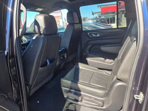 2022 Chevrolet Suburban LT