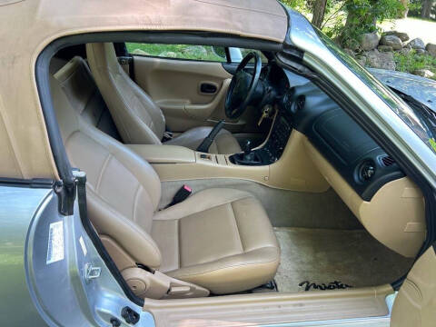 2000 Mazda MX-5 Miata