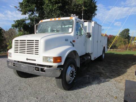 2000 International 4700 for sale at ABC AUTO LLC in Willimantic CT