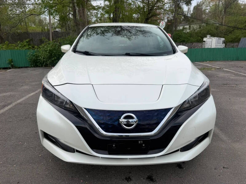 2022 Nissan LEAF SV
