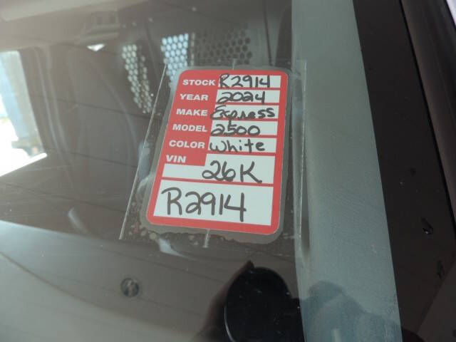 2024 Chevrolet Express 2500