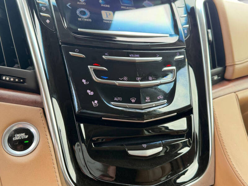 2016 Cadillac Escalade Platinum