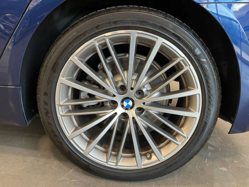 2017 BMW 5 Series 530i