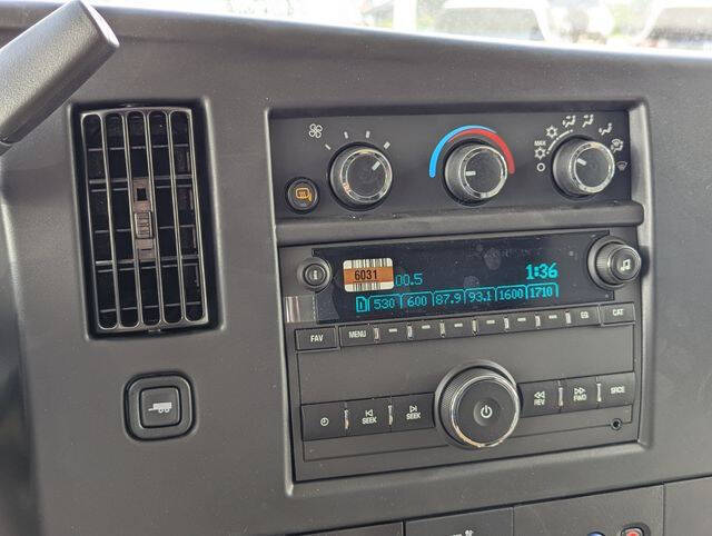 2025 Chevrolet Express 2500