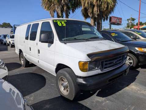 2005 Ford E-Series E-250