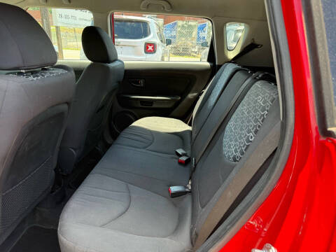 2011 Kia Soul +