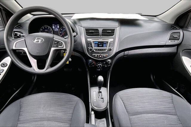 2017 Hyundai Accent SE