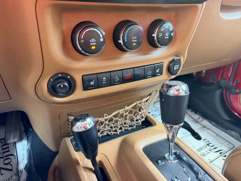 2012 Jeep Wrangler Sahara