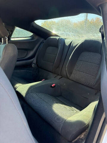 2015 Ford Mustang V6