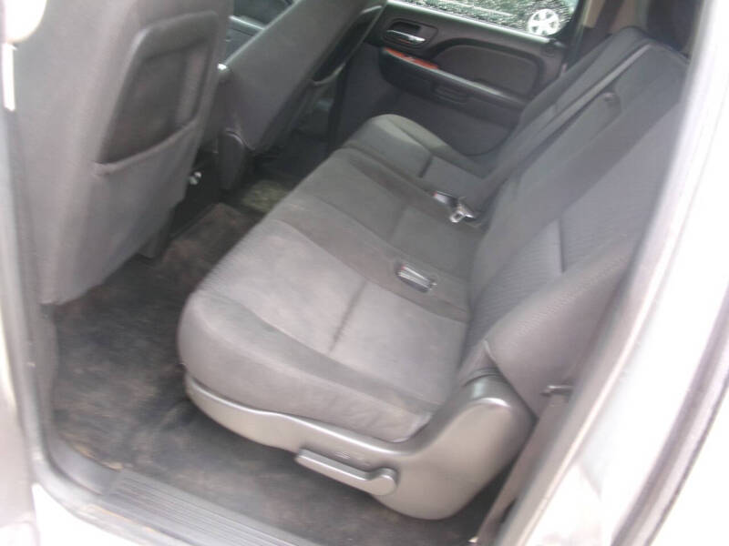 2013 Chevrolet Suburban LS