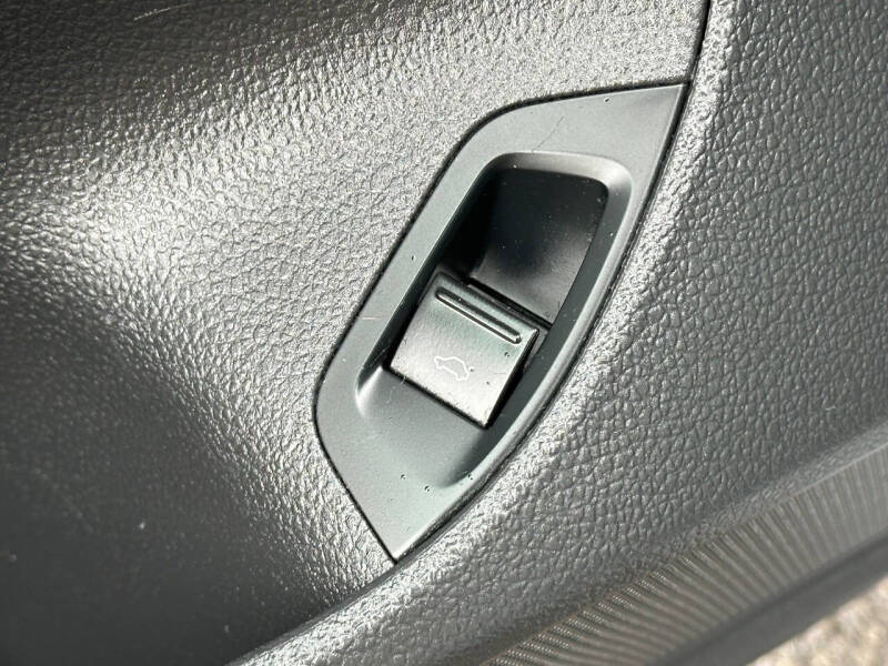 2015 Volkswagen Passat 1.8T Limited Edition