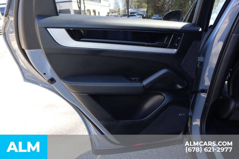 2024 Porsche Cayenne