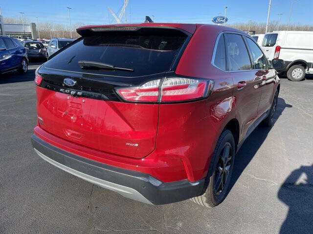 2022 Ford Edge SEL
