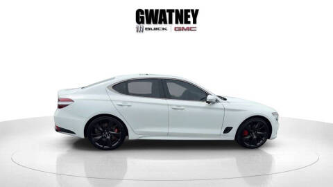 2023 Genesis G70