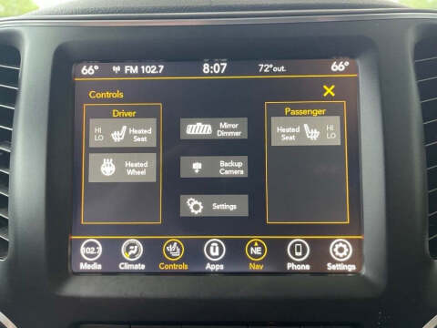 2023 Jeep Cherokee Altitude Lux