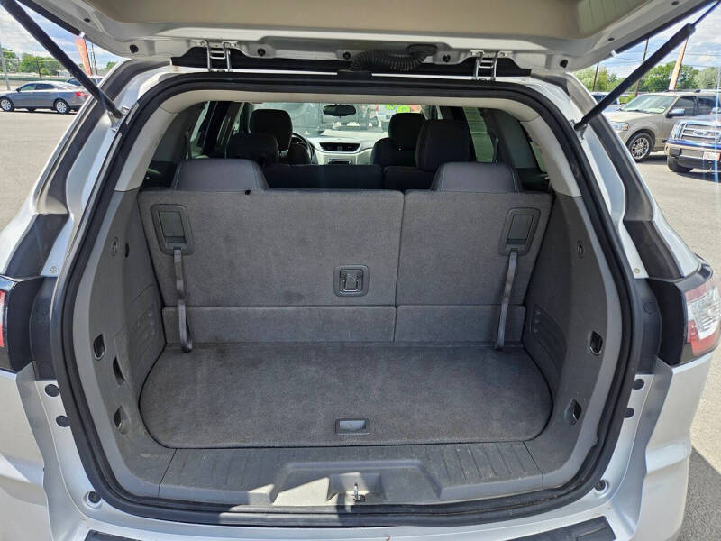 2017 Chevrolet Traverse LS