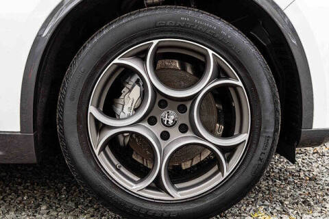 2022 Alfa Romeo Stelvio Ti