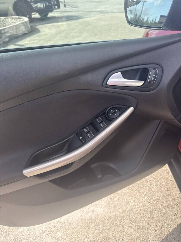 2017 Ford Focus Titanium
