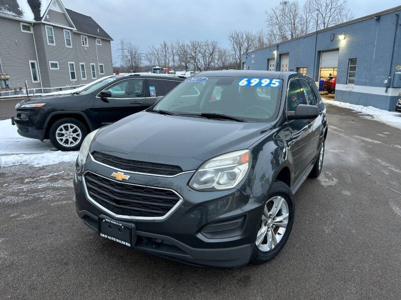 2017 Chevrolet Equinox LS's photo