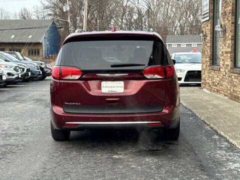 2019 Chrysler Pacifica Touring L