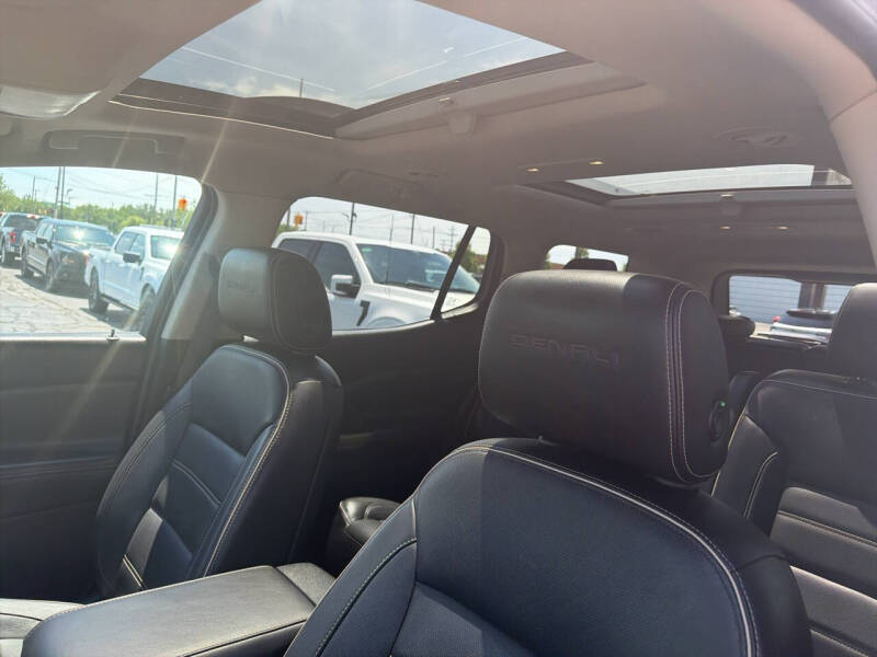 2018 GMC Acadia Denali