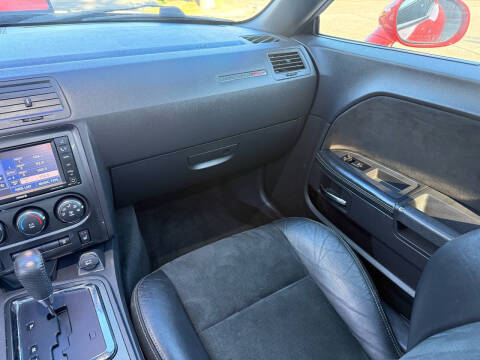 2010 Dodge Challenger SRT8