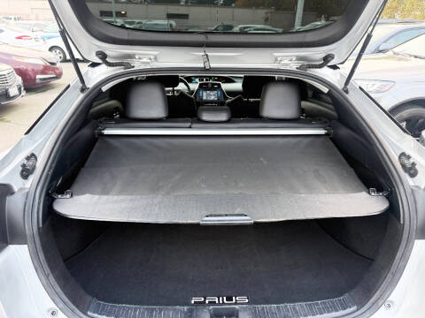 2016 Toyota Prius Four Touring