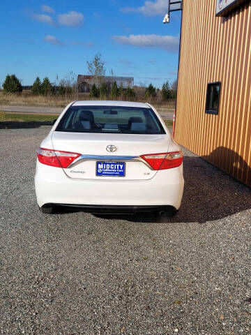 2016 Toyota Camry LE