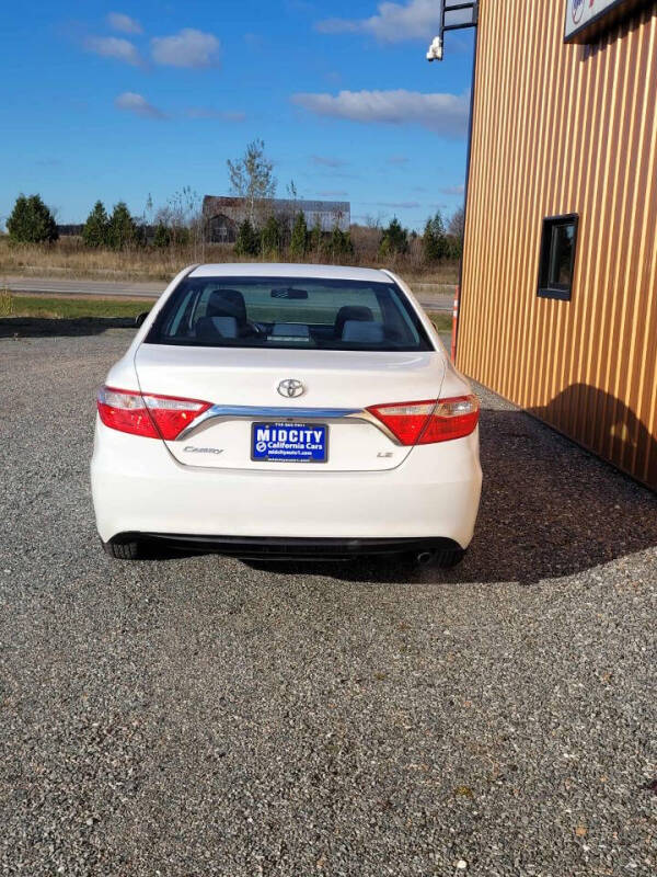 2016 Toyota Camry LE