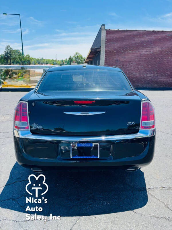 2013 Chrysler 300