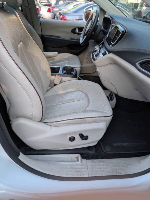 2017 Chrysler Pacifica Limited