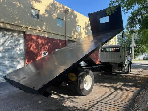 2019 Freightliner M2 106