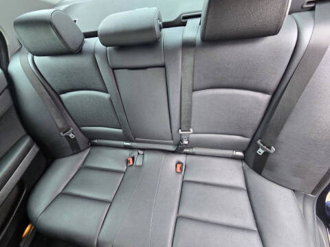 2015 BMW 5 Series 528i