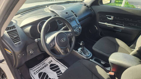 2012 Kia Soul +