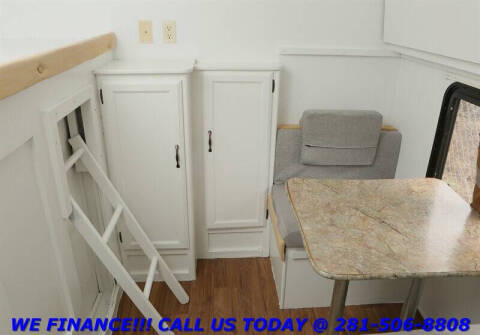 2013 Forest River Salem 30ft SLIDE OUT RV CAMPER