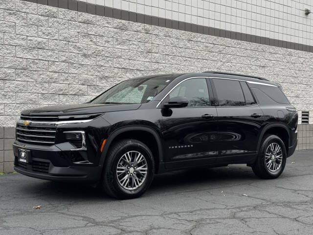 2024 Chevrolet Traverse LT