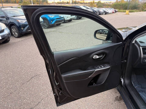 2022 Jeep Cherokee Latitude Lux