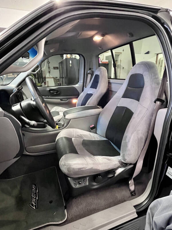 2001 Ford F-150 SVT Lightning