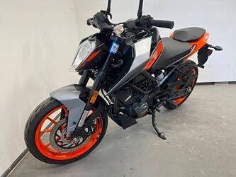 2023 KTM 200 Duke