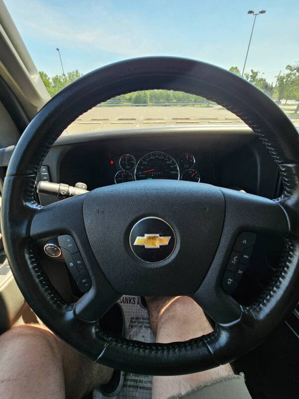 2021 Chevrolet Express 2500