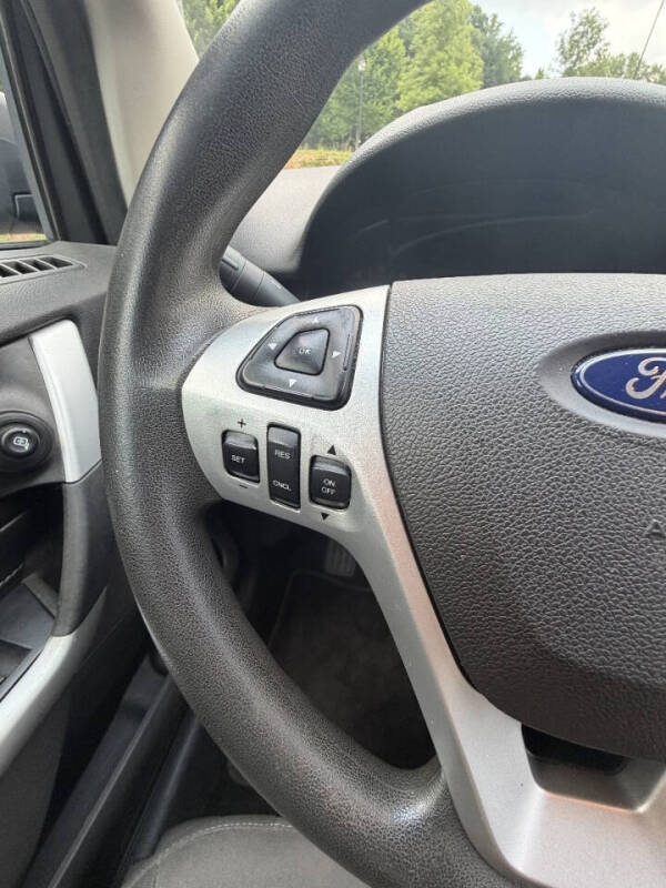 2013 Ford Edge SE