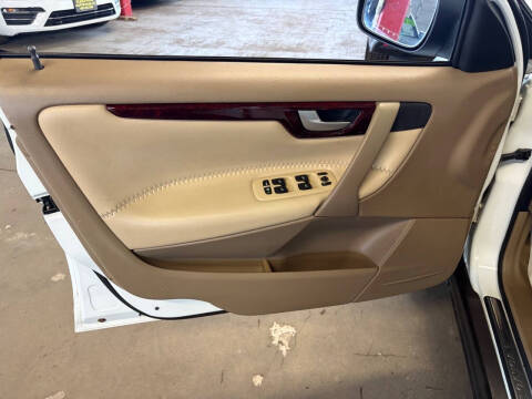 2004 Volvo XC70