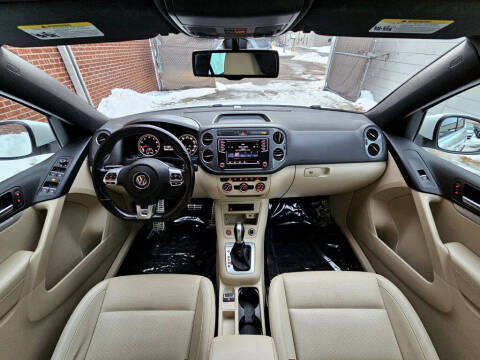 2016 Volkswagen Tiguan 2.0T R-Line 4Motion