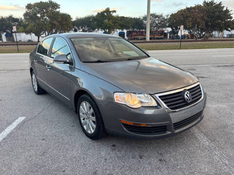 2008 Volkswagen Passat for sale at UNITED AUTO BROKERS in Hollywood FL