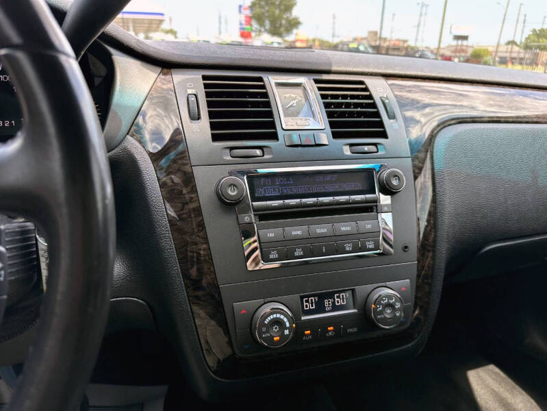 2010 Cadillac DTS Pro Coachbuilder Limo