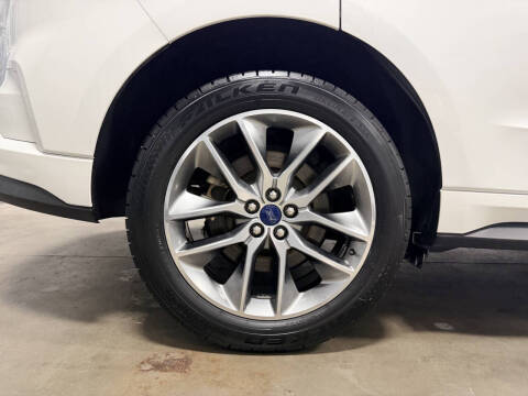 2022 Ford Edge ST